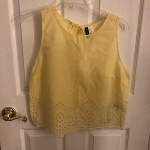 Yellow eyelet top with back detail Size 12
